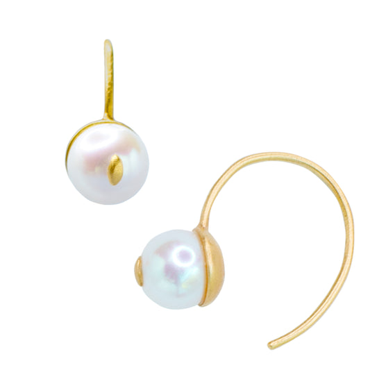 Cat Eye Pearl 18K Gold Hook Earring