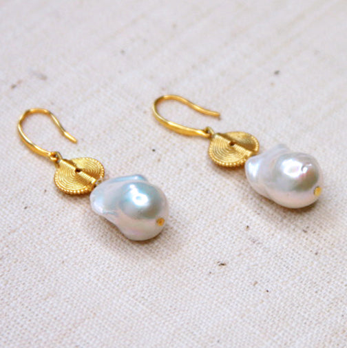 Cleopatra Natural Baroque Pearl Earring II