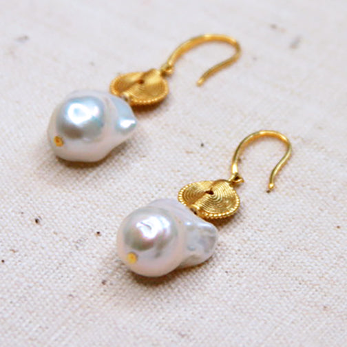 Cleopatra Natural Baroque Pearl Earring II